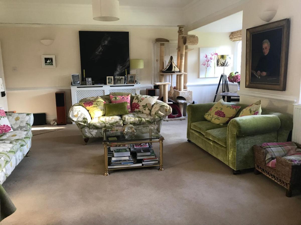 Coombe Bed & Breakfast 5*