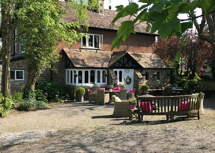 Coombe Lodge Farm House